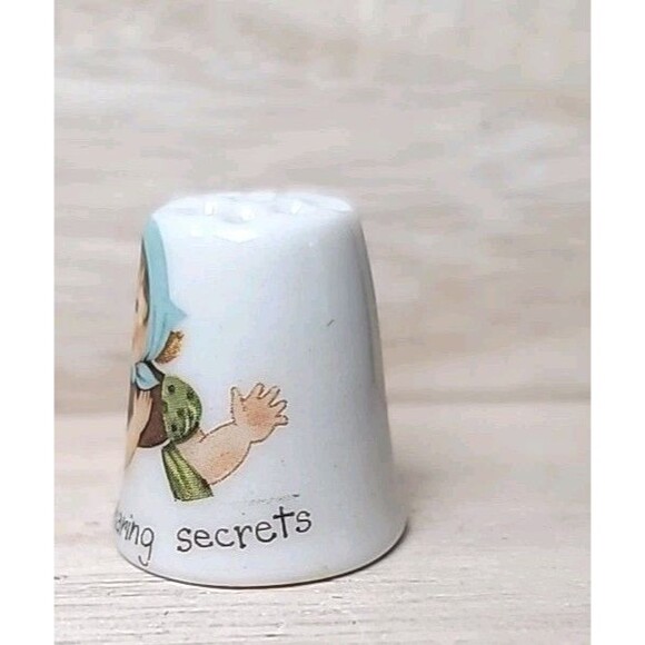 Vintage Set Of 2 Hummel Thimbles Friends Themed - Picture 9 of 11